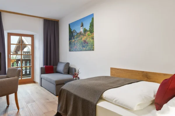 Einzelzimmer Dusche/WC, TV, Schlafcouch und Balkon mit Bergblick (18 qm)
