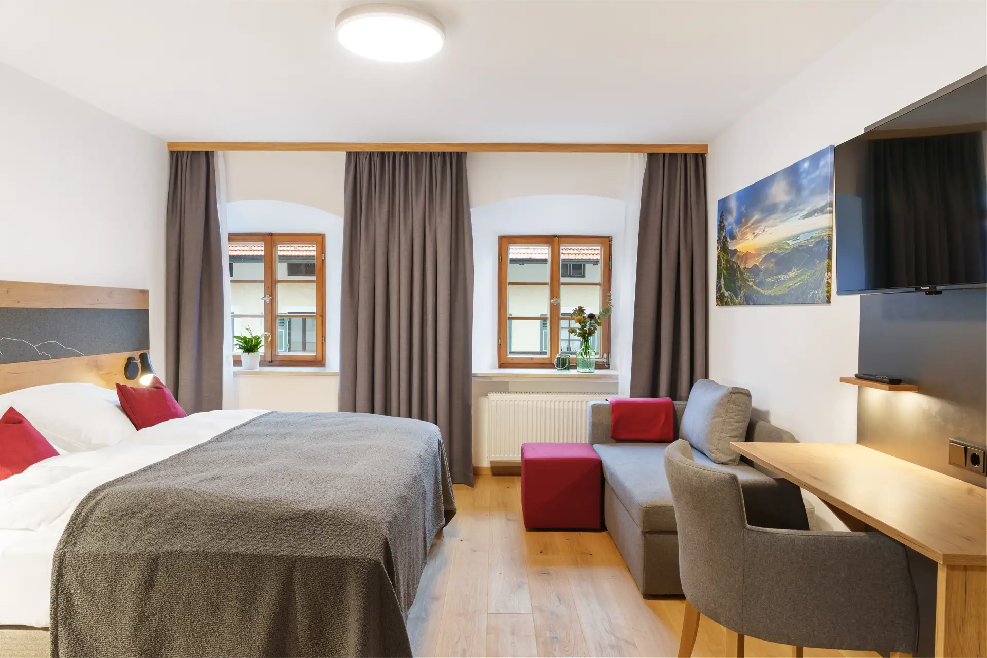 Doppelzimmer Nr. 6 Dusche/WC, TV, Schlafcouch (20 qm)